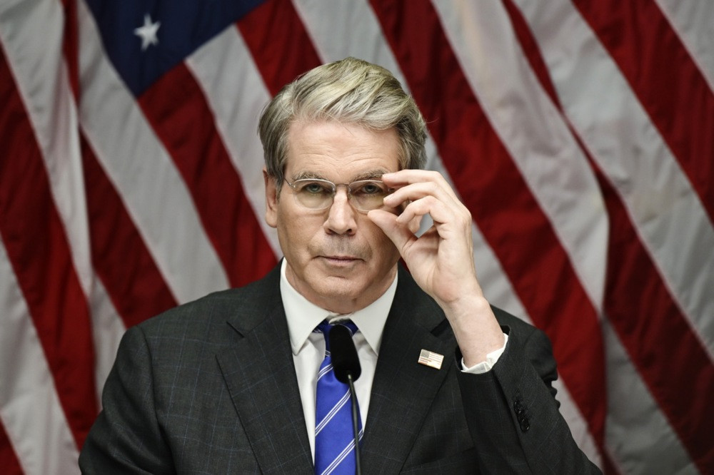 Prisila neće riješiti nijedno pitanje, poručila je Kina SAD-u o prijetnjama sankcijama Rusiji