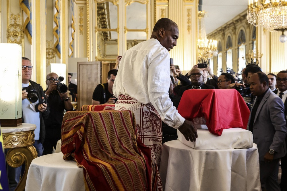 Madagaskar vraća lobanje iz kolonijalnog doba iz Francuske u historijskoj restituciji