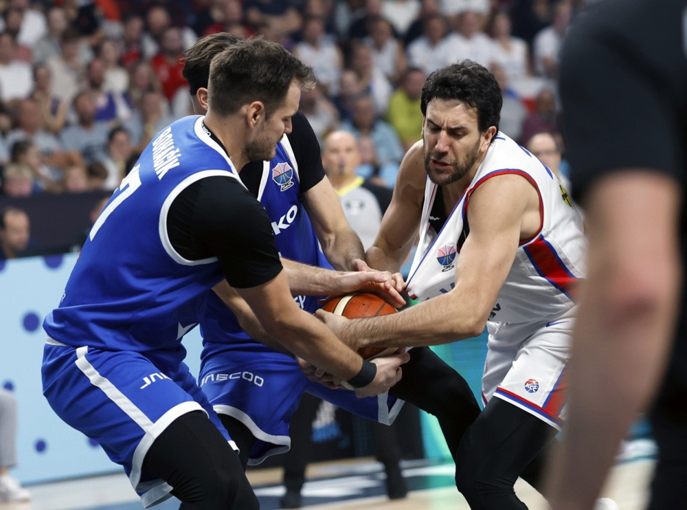 Na Eurobasketu danas derbi Srbije i Turske, Estonija i Portugal za osminu finala