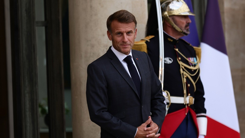 Emmanuel Macron pred ključnim testom nakon pada vlade