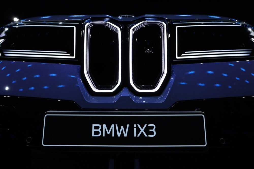 BMW predstavio iX3: Nova era električnih vozila, domet 805km
