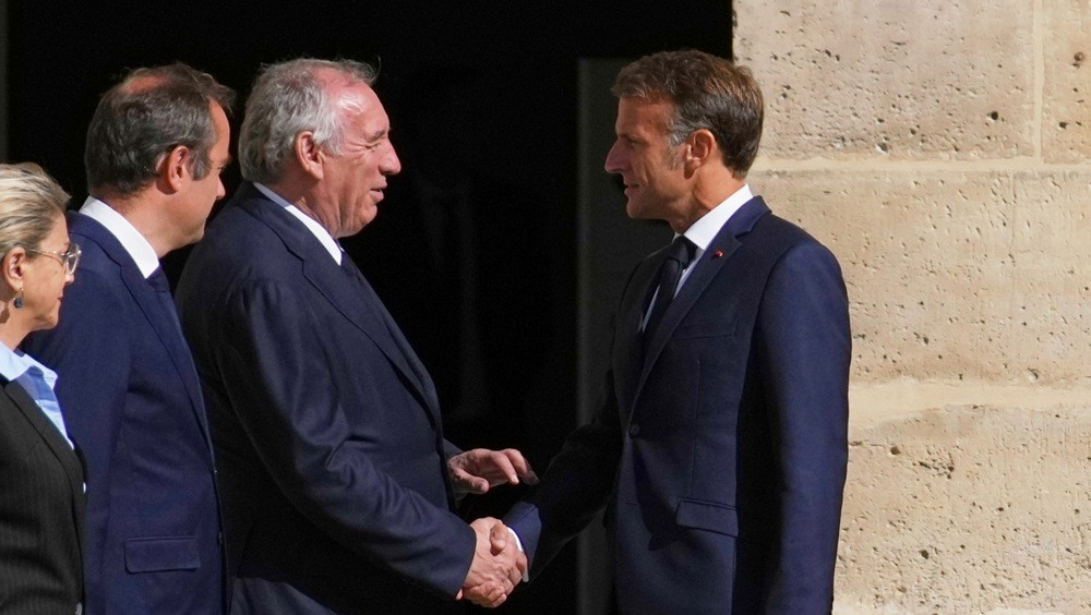 Analitičari prognoziraju turbulentniji politički period u Francuskoj