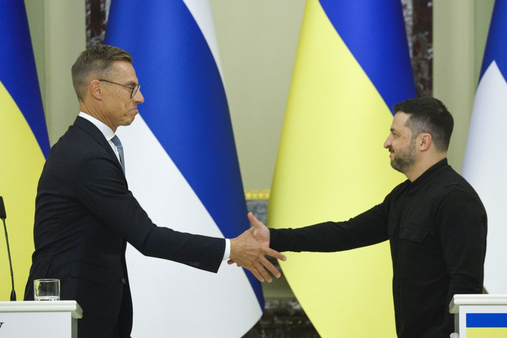 Zelenski i predsjednik Finske razgovarali o diplomatskim naporima za okončanje rata u Ukrajini