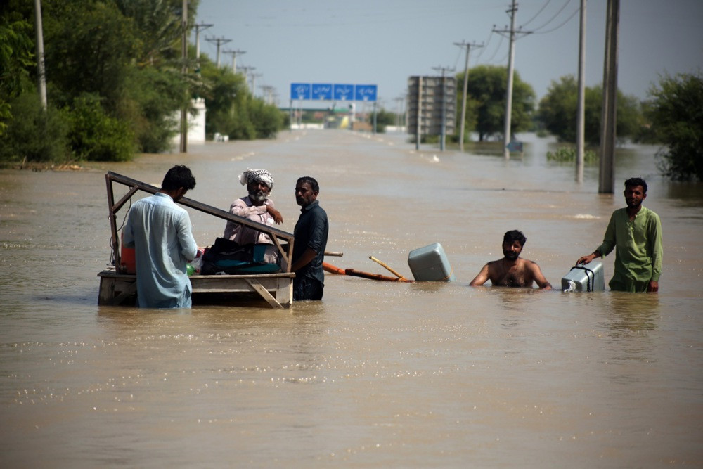 Nakon poplava koje su pogodile Pakistan - Broj poginulih premašio 1.000