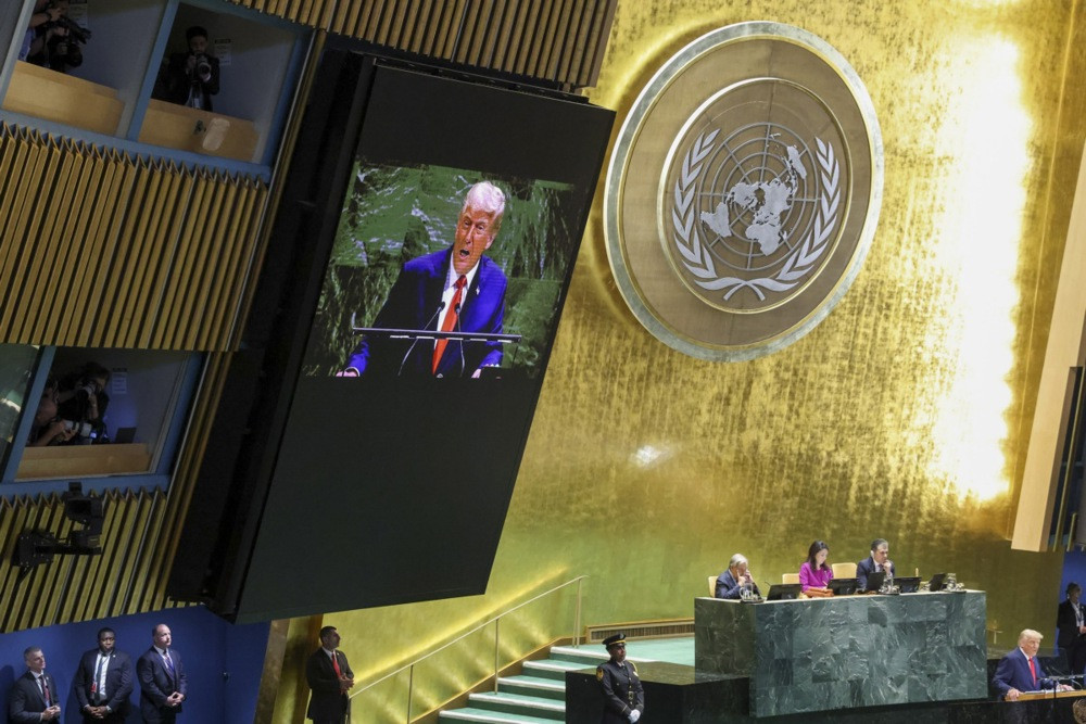 Trump o klimatskim promjenama: Najveća prevara svijeta, prognoze su pravili glupi ljudi