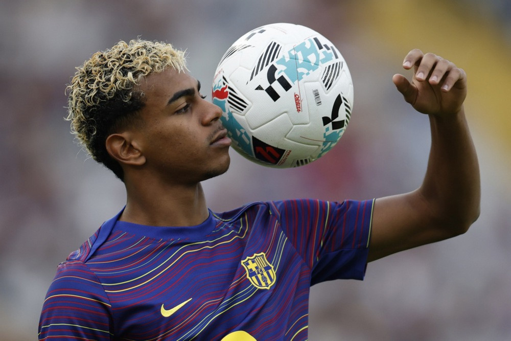 FIFPRO zabrinut zbog opterećenja mladog talenta Barcelone Lamina Yamala