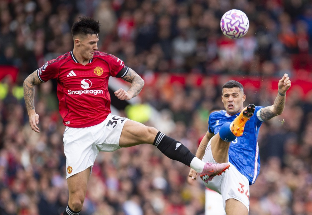 Arsenal slavio u londonskom derbiju protiv West Hama, United pobijedio Sunderland