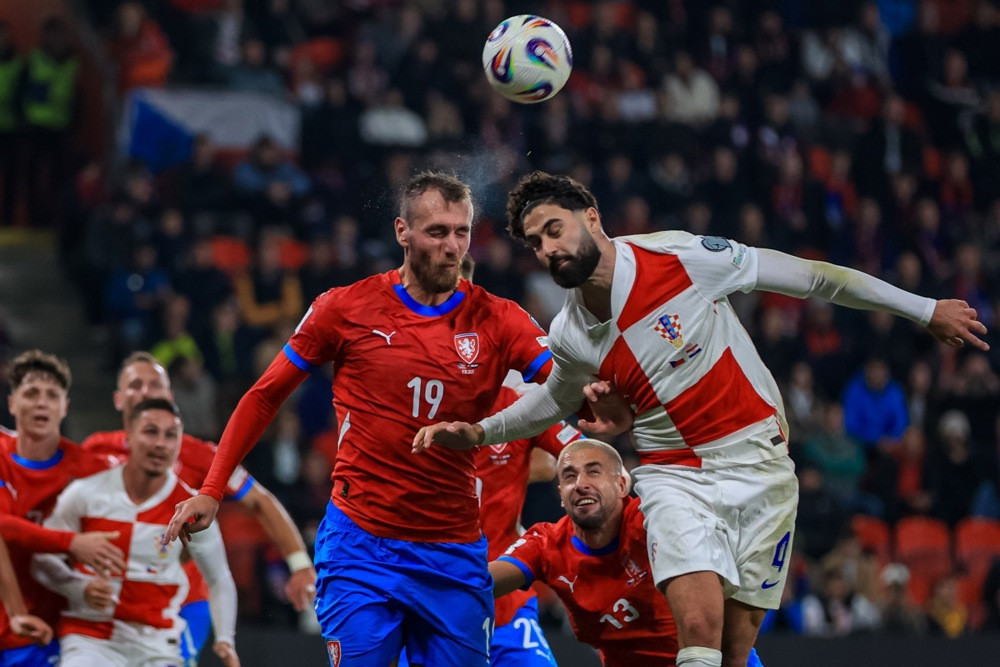 FIFA kaznila Hrvatsku zbog ponašanja navijača