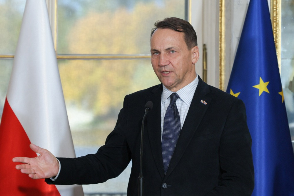 Ministar vanjskih poslova: Poljaci bi radije pasli travu nego ponovo postali ruska kolonija