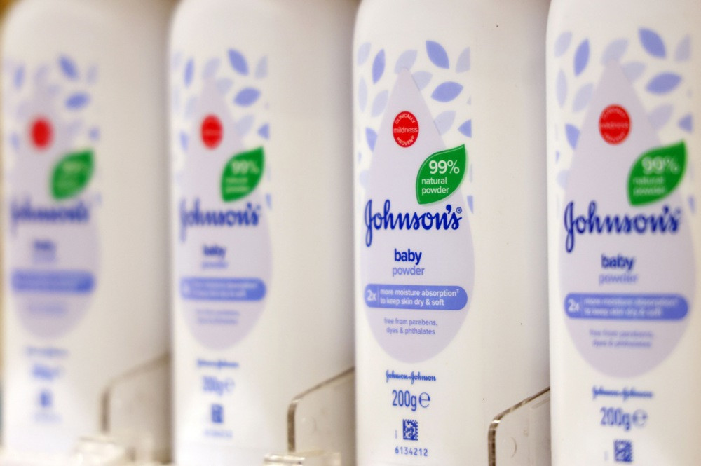 Johnson & Johnson pristao na nagodbu od 5,5 milijardi dolara zbog tužbi koje povezuju proizvode s rakom jajnika