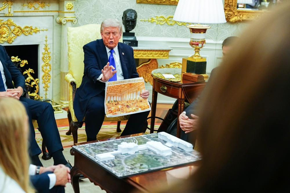 Bijela kuća kaže da sastanak Trumpa i Putina nije potpuno isključen