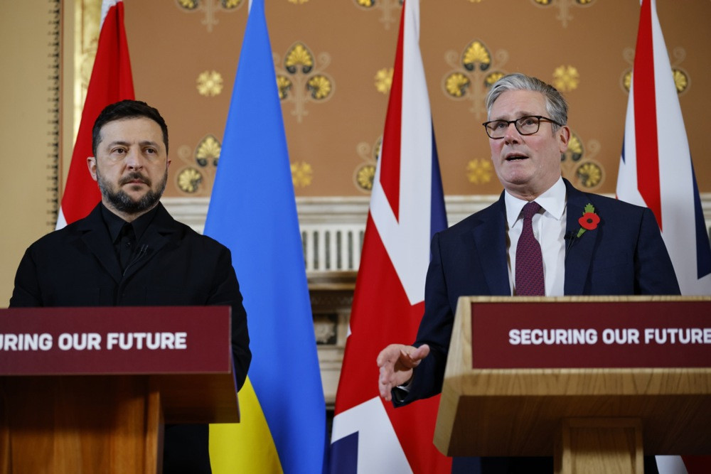 Zelenski i Starmer dogovorili jačanje saradnje u oblasti odbrane i sankcija Rusiji