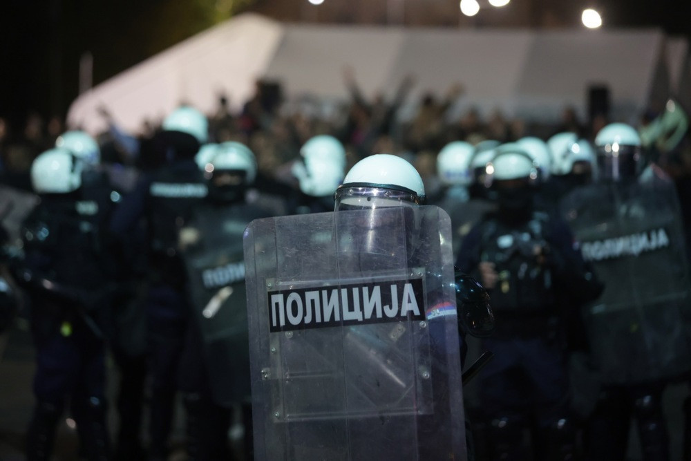 Od skupa do nereda: Nakon Slavije izbili sukobi u Beogradu