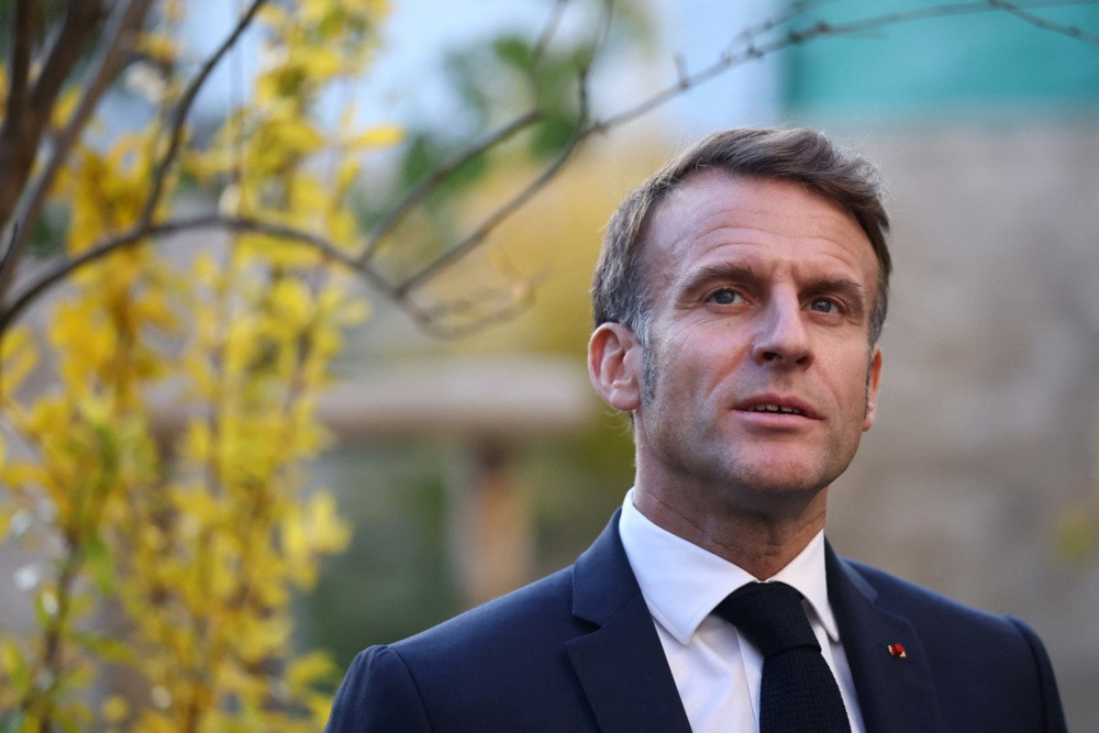 Macron: Dvoje franscuskih državljana oslobođeno nakon tri godine pritvora u Iranu