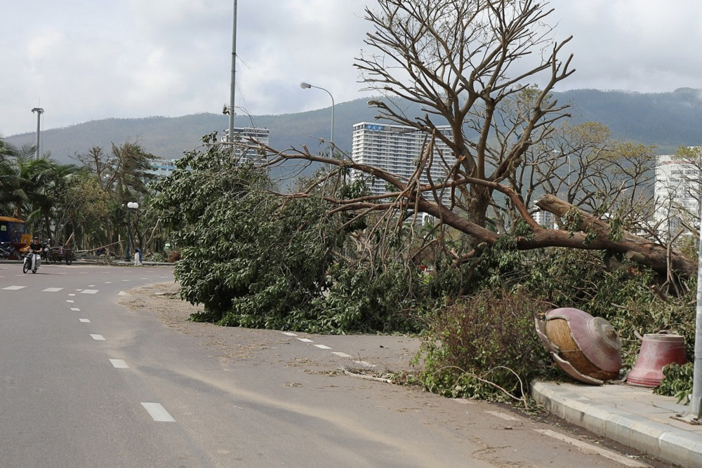 U velikim kišama i klizištima u Vijetnamu poginule najmanje 43 osobe