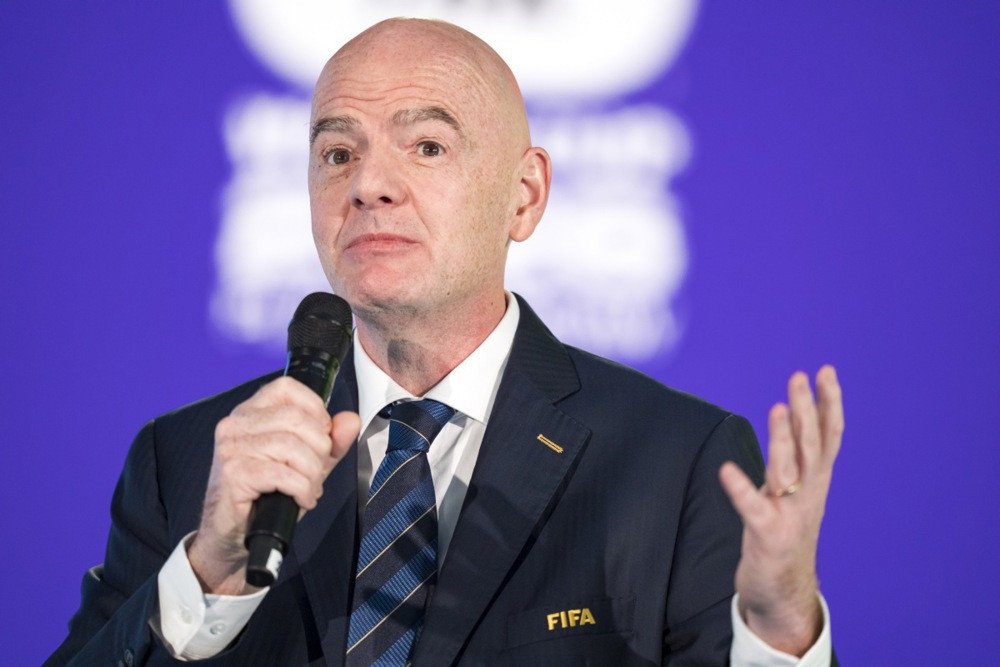 Infantino: U budućnosti moguća promjena pravila o ofsajdu