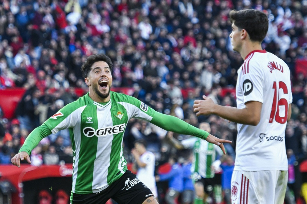 Betis u gradskom derbiju pobijedio Sevillu