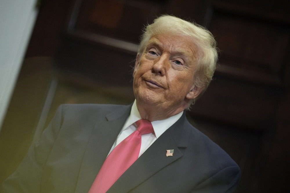 160 postova u jednoj noći: Trump opet u centru pažnje i debate o svojoj izdržljivosti