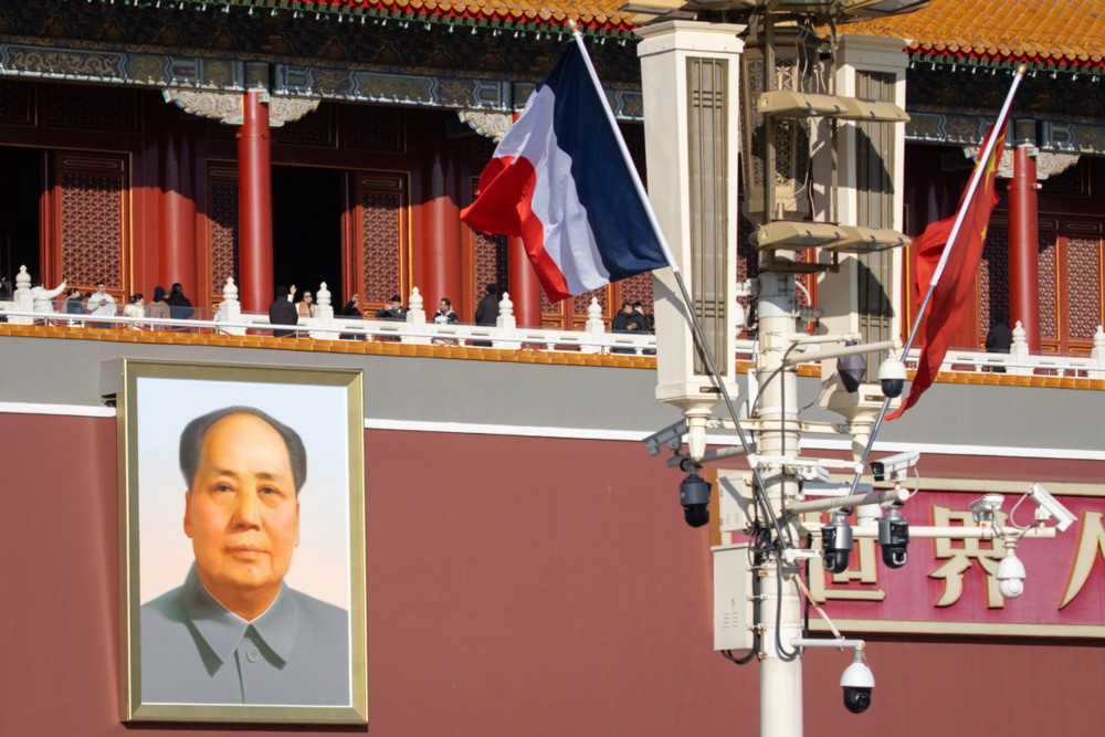 Macron doputovao u Kinu: Razgovori sa Xi Jinpingom o trgovinskim vezama i ratu u Ukrajini