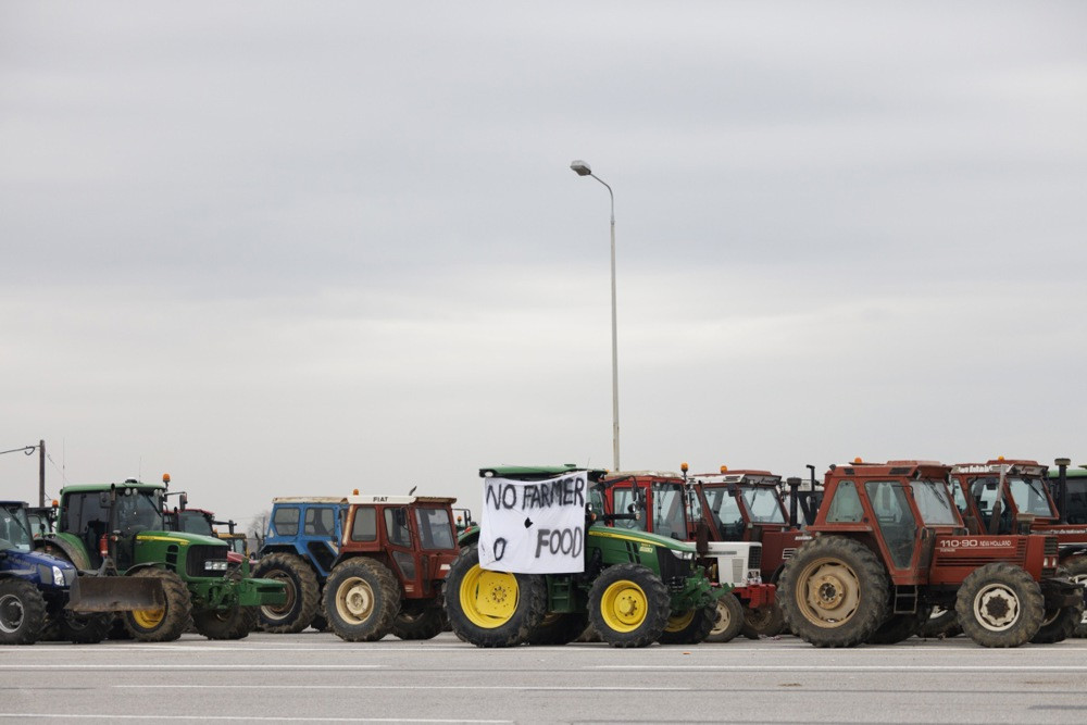 Poljoprivrednici širom Grčke pojačavaju pritisak: Blokade granica, puteva i najava novih protesta
