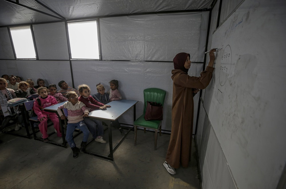 UNICEF dostavio školama u Gazi nastavne materijale