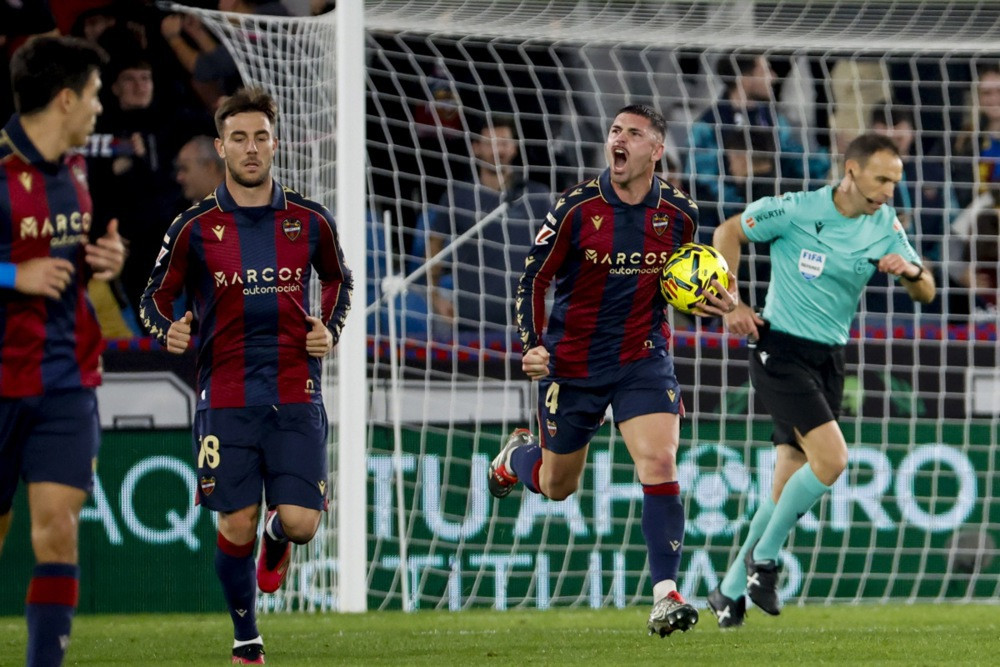 Levante pogotkom u nadoknadi vremena izborio remi protiv Real Sociedada u La Ligi