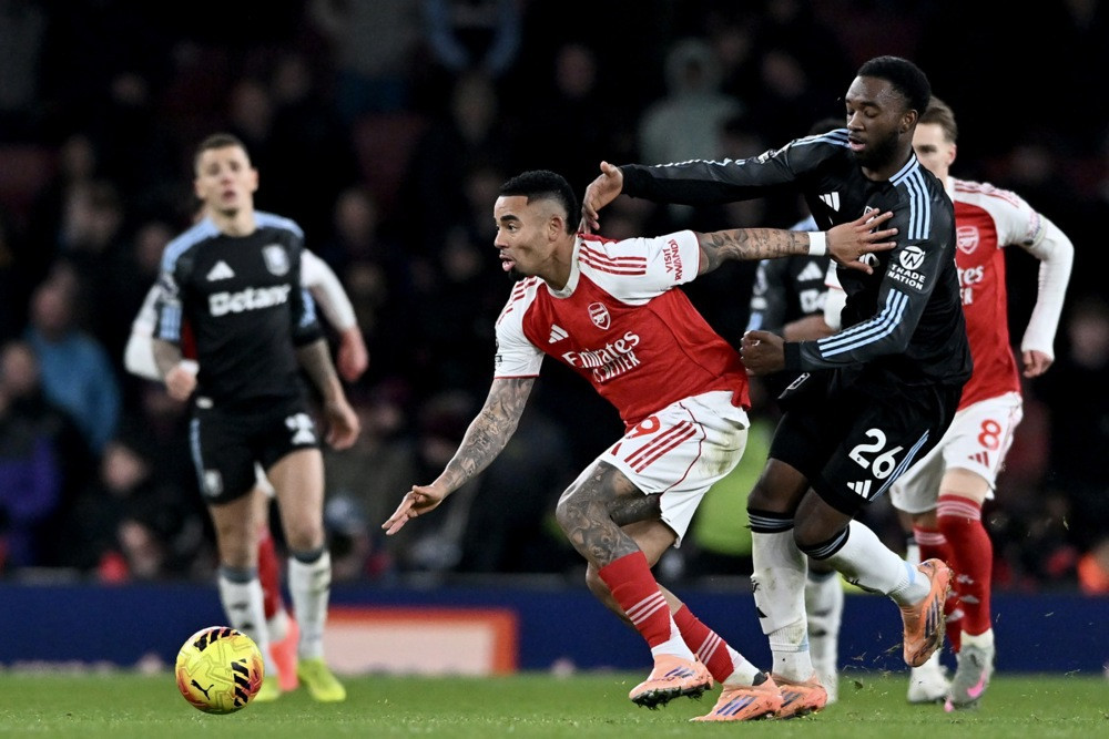 Arsenal u derbiju ubjedljiv protiv Aston Ville