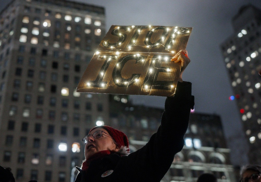 Minneapolis na ivici – Protesti nakon što je agent ICE-a ubio ženu