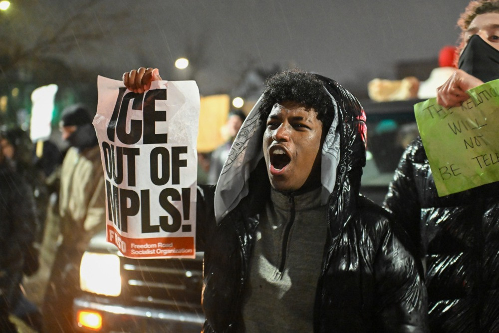 Minnesota pokreće istragu o ubistvu žene koju je upucao agent ICE-a