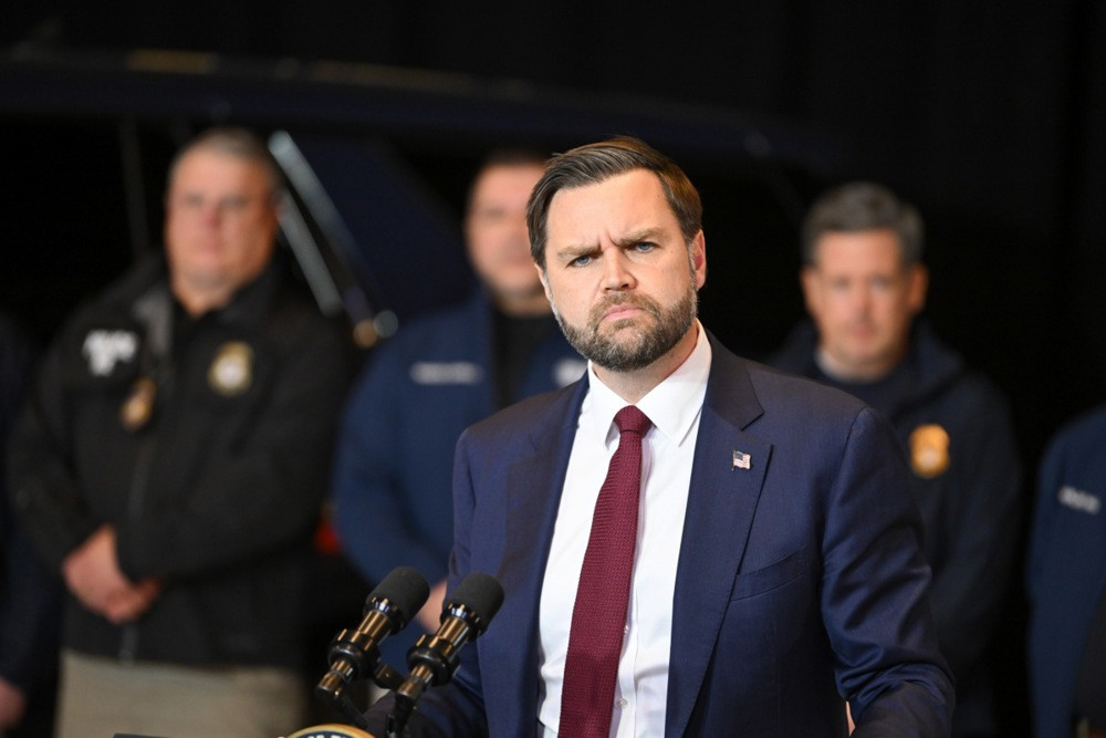 Američki potpredsjednik rekao da će biti objavljeno nekoliko stvari usred rasta cijena goriva