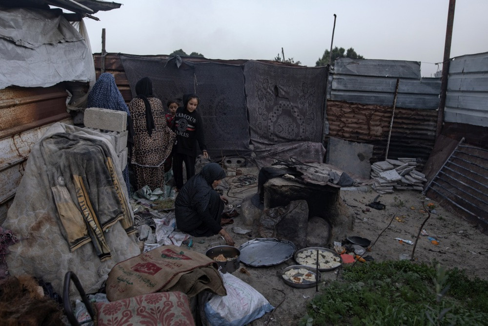 Više od 400 bivših evropskih visokih zvaničnika poziva EU da vrši pritisak na Izrael zbog Gaze