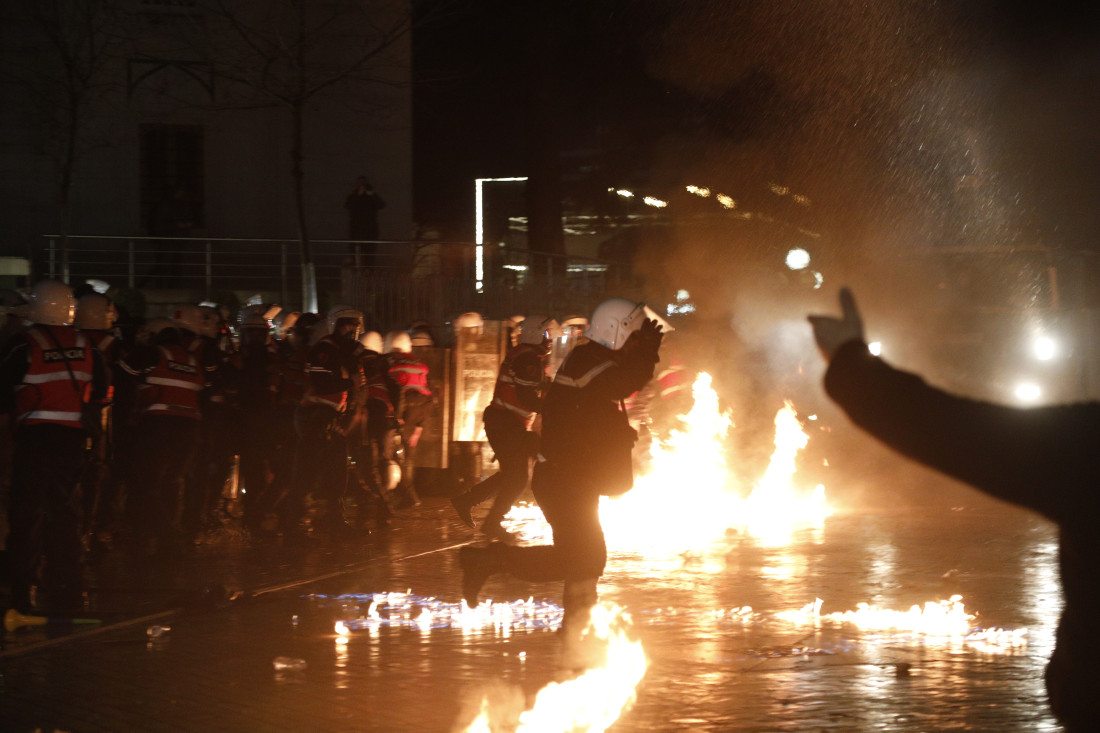 Analiza: Žestoke demonstracije u Albaniji svjedoče da regija, pa i Srbija, traže političke promjene
