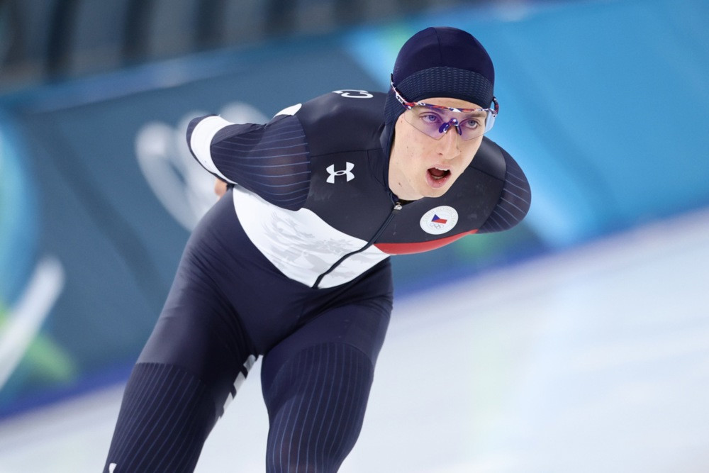 Brzo klizanje: Zlatna medalja za češkog tinejdžera Jileka na 10.000 metara, na ZOI Milano