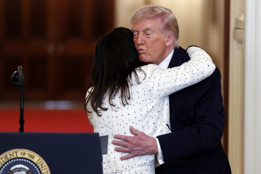 Trump proglasio Nacionalni dan porodica anđela posvećen žrtvama ilegalnih migranata