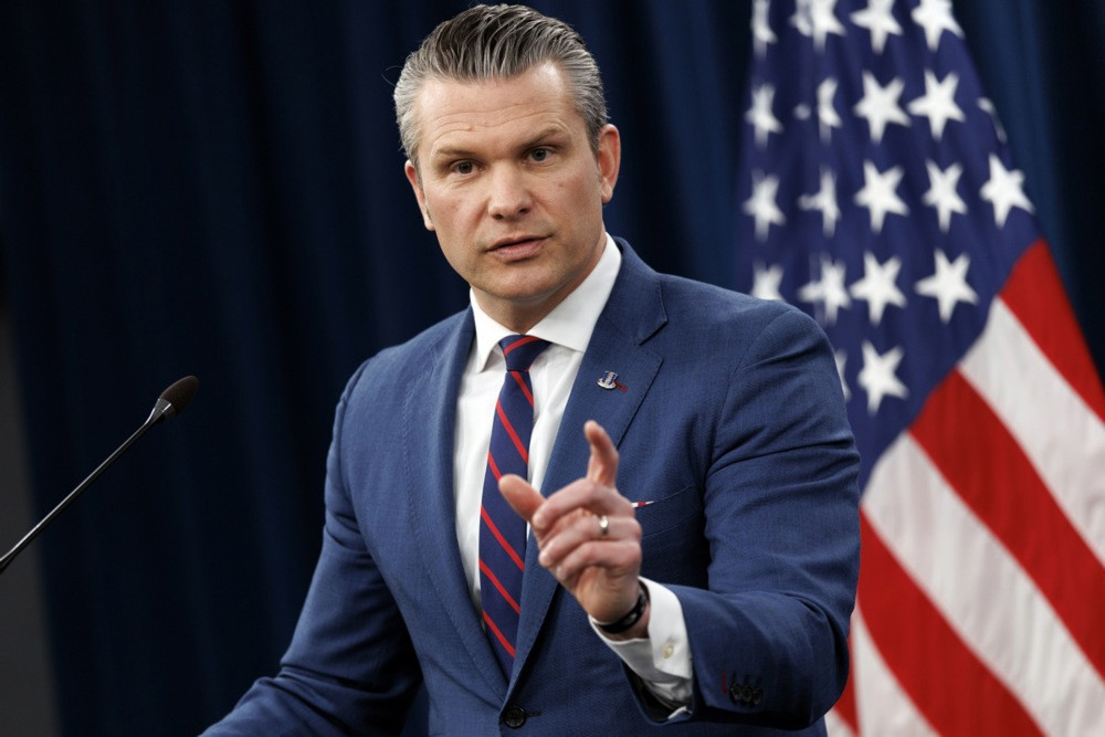 Hegseth: Amerika pobjeđuje – odlučno, razorno i bez milosti