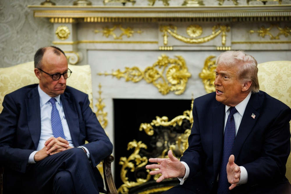 Trump pozvao Merza da 'popravi svoju razorenu zemlju' umjesto da se miješa u strategiju prema Iranu