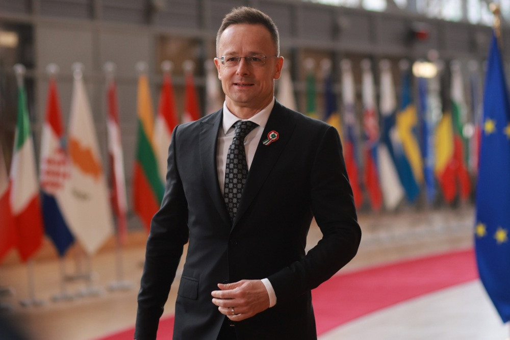 Sijarto priznao da je zvao Lavrova tokom samita Evropske unije