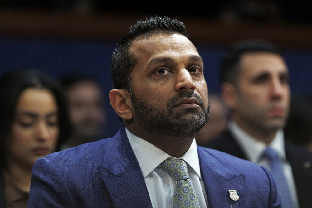 Proiranski hakeri provalili u lične e-mailove direktora FBI-ja