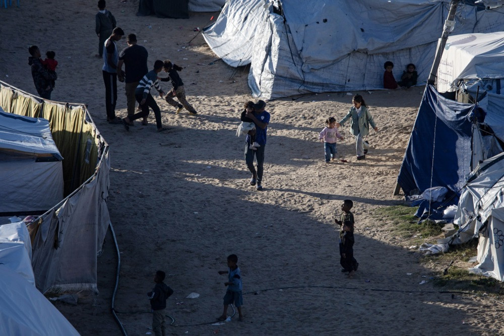 Izrael nastavlja napade na Gazu usprkos prekidu vatre - Humanitarna kriza raste