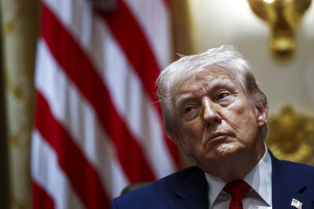 Trump tvrdi da zemlje poput Velike Britanije trebaju "jednostavno uzeti" gorivo iz Hormuškog moreuza