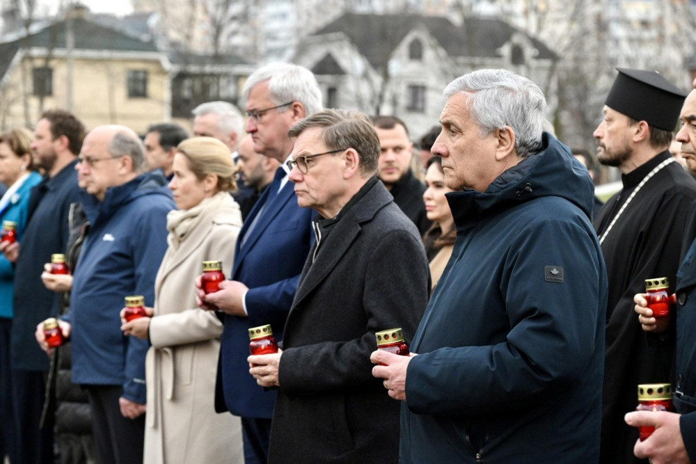 Kaja Kallas i ministri EU u Ukrajini: Odali počast žrtvama Buče