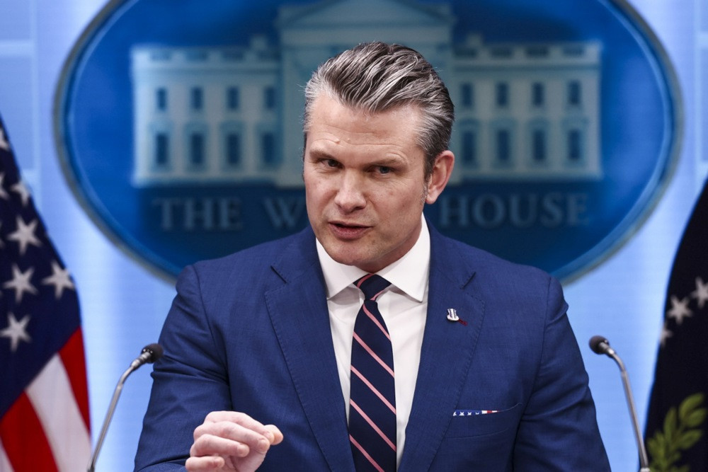 Hegseth: Iran je "molio" za primirje, američki napadi su "uništili" vojsku