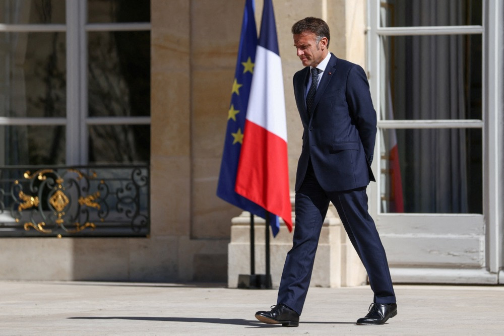 Macron: Francuski vojnik ubijen na jugu Libana, sve ukazuje na Hezbolah