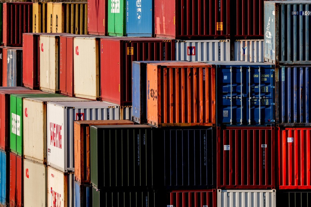 EU od 1. jula uvodi carinu od tri eura na pakete niske vrijednosti izvan Unije