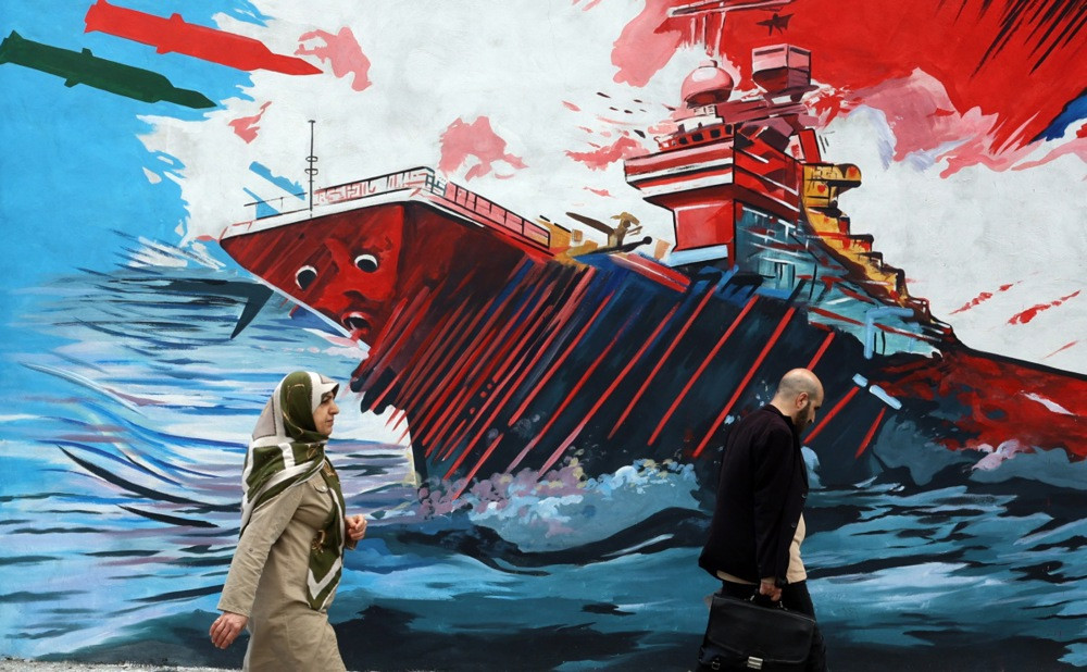 Iran planira vojnu kontrolu nad Hormuškim moreuzom i ograničenje prolaza "neprijateljskim brodovima"