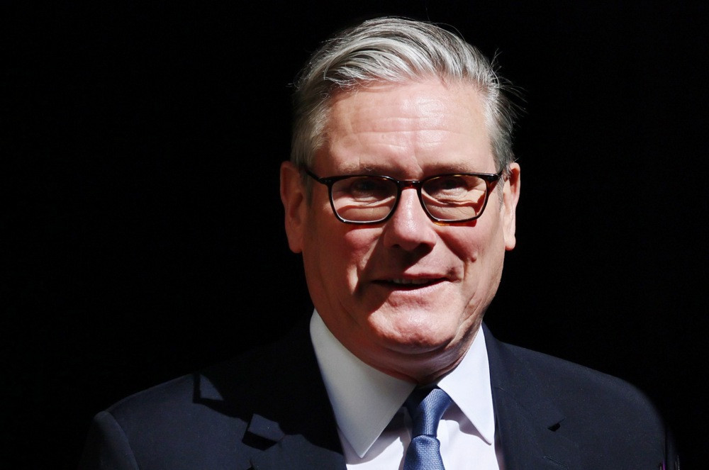 Keir Starmer pred ključnim sastankom kabineta dok ministri i zastupnici traže njegovu ostavku