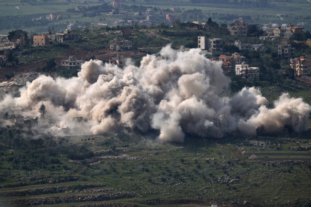 Izrael ispalio vatru na "sumnjivi objekat" dok sukobi s Hezbollahom narušavaju primirje