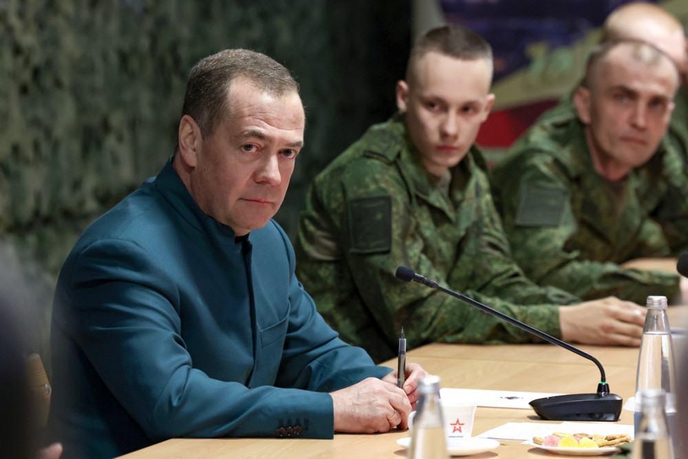 Medvedev se "našalio" da je Zapad postao bliži nakon uspješnog testiranja ruske rakete