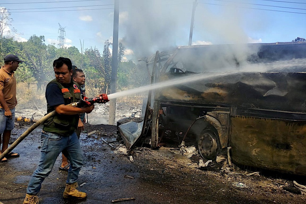 Autobus i cisterna se sudarili u Indoneziji: Poginulo najmanje 16 osoba