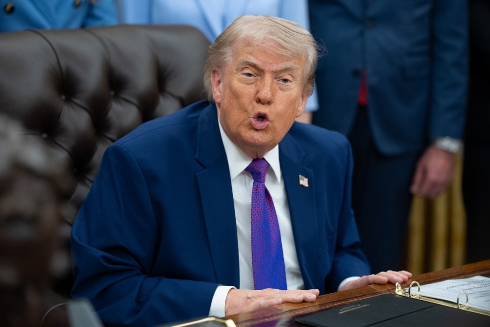 Trump tvrdi da je primirje s Iranom 'na aparatima'; odgovor Teherana nazvao 'smećem'